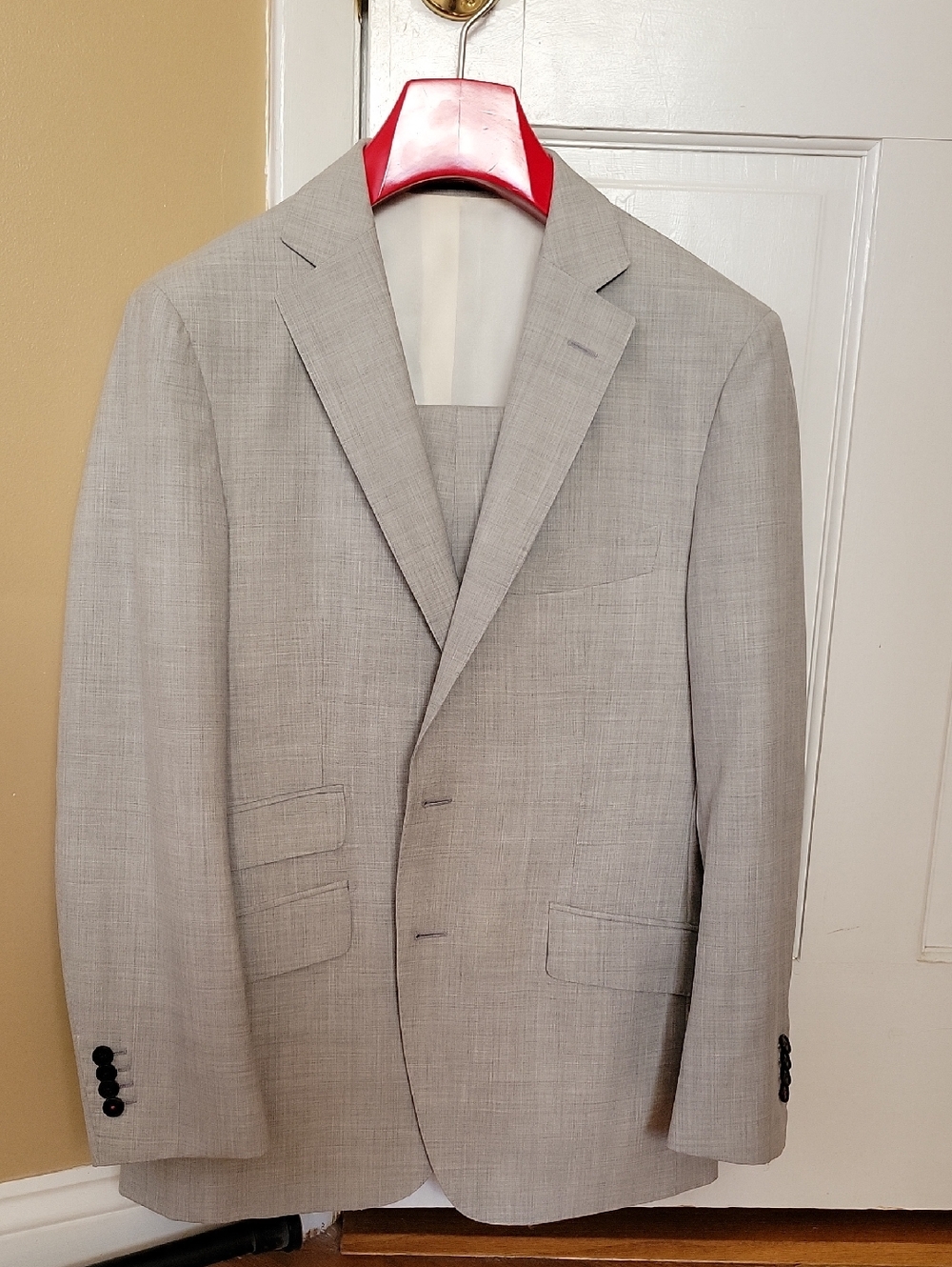 Suitsupply Light Gray Sienna 40S Suit